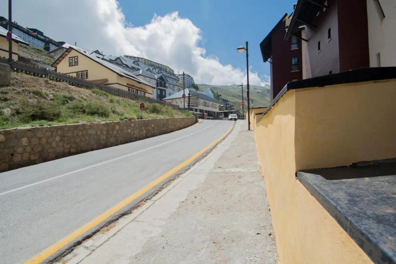 Apartamento Apartamento próximo a pistas y plaza central, vistas increíbles Sierra Nevada 0*,  España